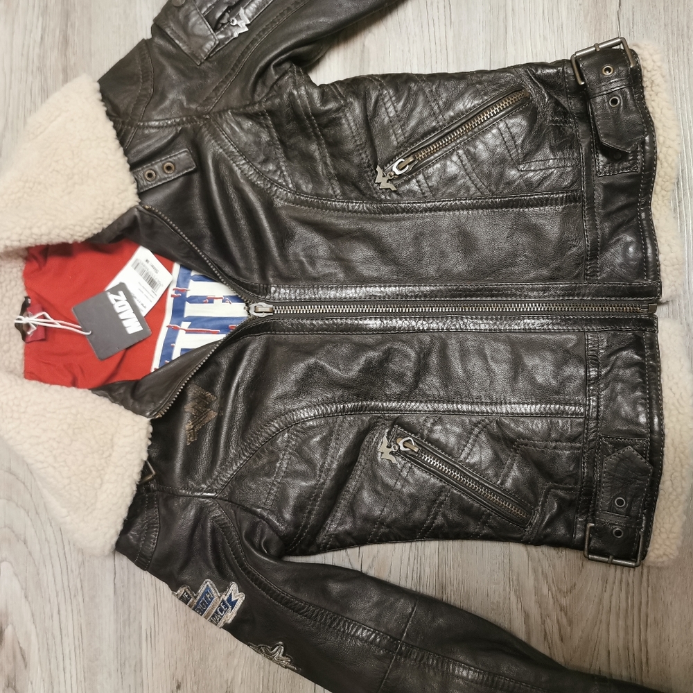 NWT Wonder Woman jacket, size m(small)